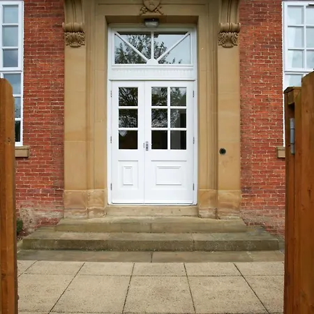 Pass The Keys Smart And Modern Flat With Parking * York