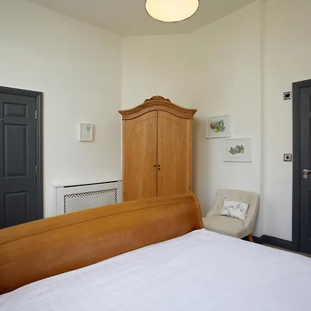 Pass The Keys Smart And Modern Flat With Parking