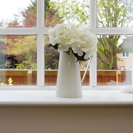 Pass The Keys Smart And Modern Flat With Parking York