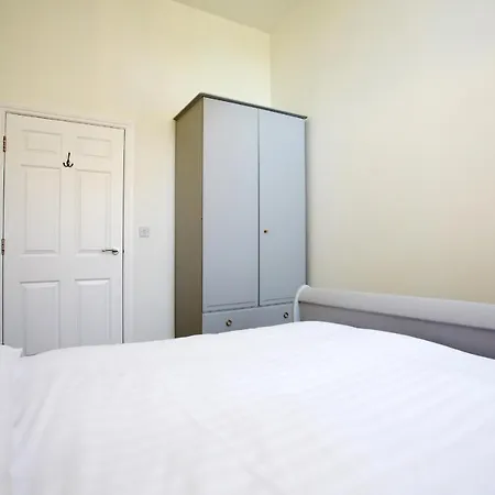 Pass The Keys Smart And Modern Flat With Parking Appartamento